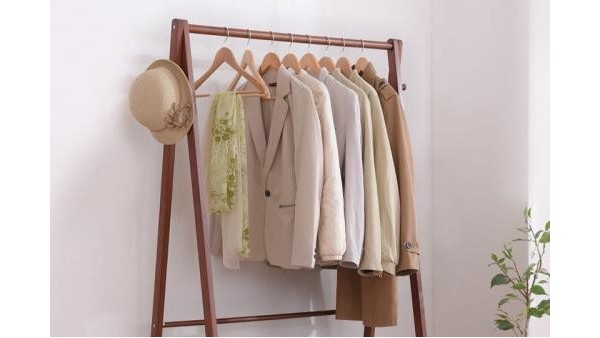 衣服洗好了怎么挂，你还在思前想后吗？【华恩衣架】